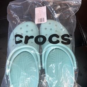Crocs- womans size 8